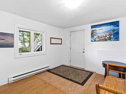 20 Lennox Road, Black Point, NS - Indoor Photo Showing Other Room