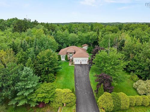 11 Taylor Drive  Windsor Junction, NS B2T 1K7