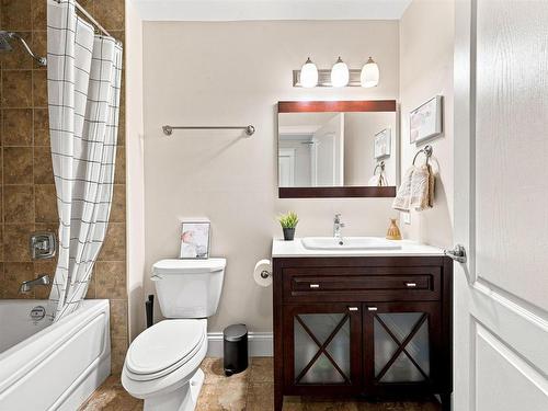 301 200 Crown Drive, Armdale, NS - Indoor Photo Showing Bathroom