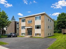 37 Gaston Road  Dartmouth, NS B2Y 3W2