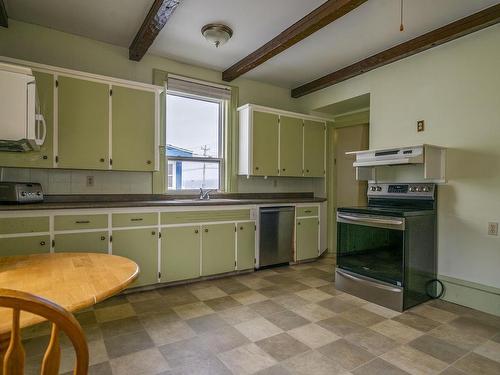 111 Montague Row, Digby, NS - Indoor Photo Showing Kitchen