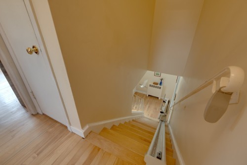 Escalier - 11 Av. Laurelwood, Pointe-Claire, QC - Indoor Photo Showing Other Room