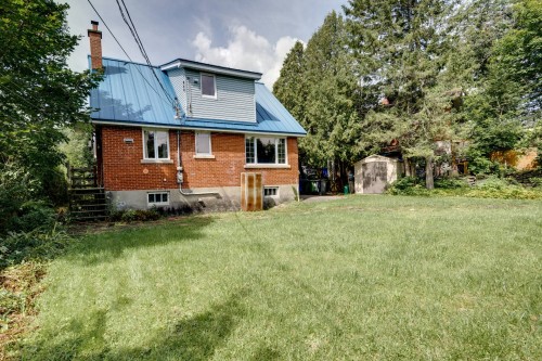 Cour - 11 Av. Laurelwood, Pointe-Claire, QC - Outdoor