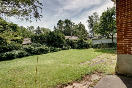 Cour - 11 Av. Laurelwood, Pointe-Claire, QC - Outdoor