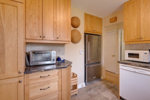 Cuisine - 11 Av. Laurelwood, Pointe-Claire, QC - Indoor Photo Showing Kitchen