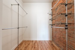 Closet - 