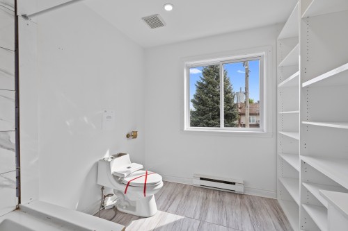 Accès au plan d'eau - 4461 Rue Cécile, Montréal (Pierrefonds-Roxboro), QC - Indoor