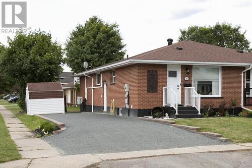 16 Diane ST  Sault Ste. Marie, ON P6C 6B1
