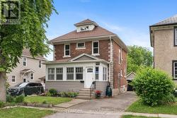 167 PLEASANT AVENUE  St. Catharines (Downtown), ON L2R 1Y6