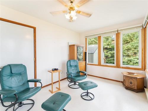 34 Thorvaldson Drive, Arnes, MB - Indoor
