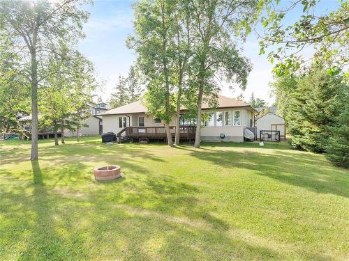 34 Thorvaldson Drive, Arnes, MB - Outdoor