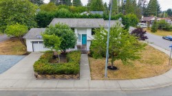 1001 Timberwood Dr Nanaimo, BC V9R 6N9