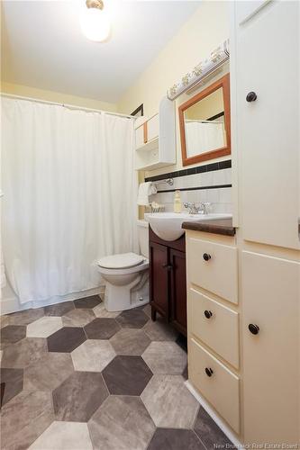 229 Fulton Ave, Fredericton, NB 
