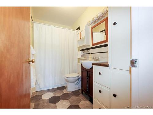 229 Fulton Ave, Fredericton, NB 