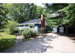 229 Fulton AVE  Fredericton, NB E3A 2B7