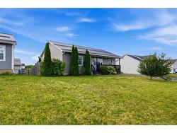 16 Knowlton CRES Oromocto, NB E2V 4S8