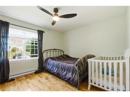 16 Knowlton Cres, Oromocto, NB 