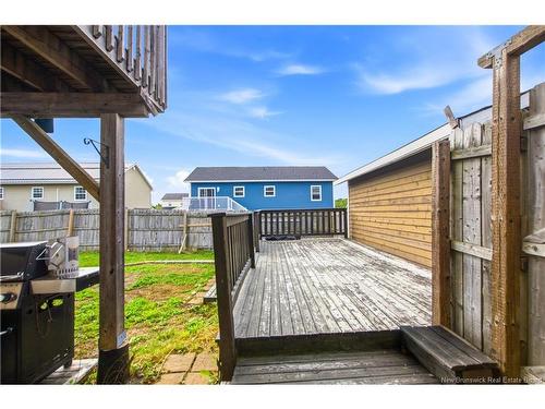 16 Knowlton Cres, Oromocto, NB 