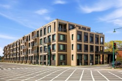 116-585 Av. Glengarry  Mont-Royal, QC H3R 0A5