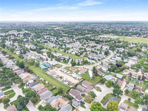 91 Sandale Dr, Winnipeg, MB 