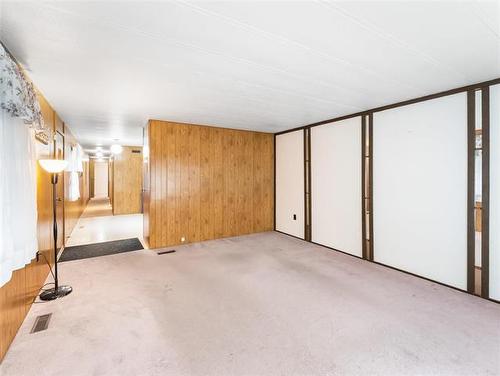 91 Sandale Dr, Winnipeg, MB 