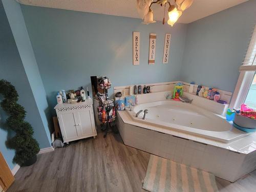 1032 Third St E, Fort Frances, ON - Indoor Photo Showing Bathroom