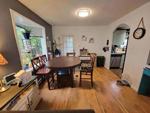 1032 Third St E, Fort Frances, ON - Indoor Photo Showing Dining Room