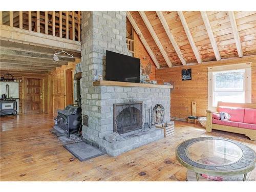 165 Back River Rd, Barnesville, NB 