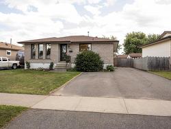 242 Fanshaw St.  Thunder Bay, ON P7C 5V1