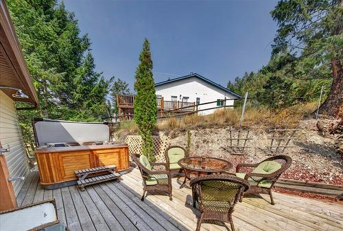 20B Wolf Crescent, Windermere, BC - Outdoor With Deck Patio Veranda With Exterior