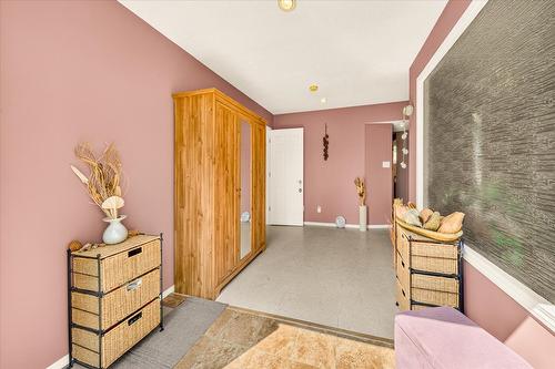 20B Wolf Crescent, Windermere, BC - Indoor Photo Showing Other Room