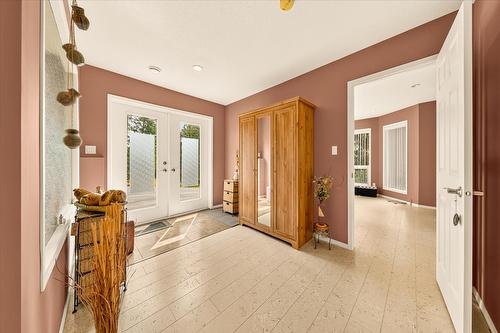 20B Wolf Crescent, Windermere, BC - Indoor Photo Showing Other Room