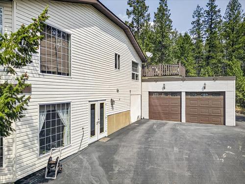 20B Wolf Crescent, Windermere, BC - Outdoor With Exterior