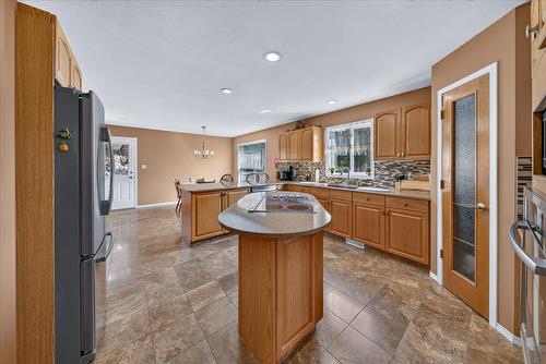 20B Wolf Crescent, Windermere, BC - Indoor Photo Showing Kitchen