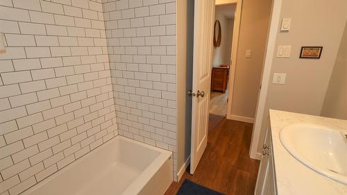 3-650 Knighton Road, Kimberley, BC - Indoor Photo Showing Bathroom
