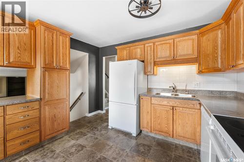 305 Hanley Crescent, Regina, SK 