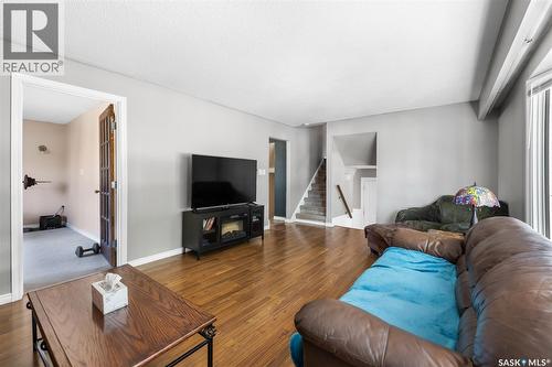 305 Hanley Crescent, Regina, SK 
