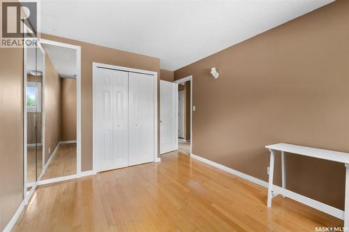 305 Hanley Crescent, Regina, SK 