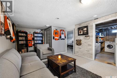 305 Hanley Crescent, Regina, SK 