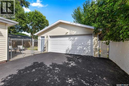 305 Hanley Crescent, Regina, SK 