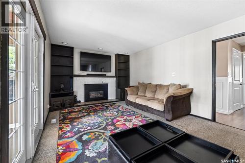 305 Hanley Crescent, Regina, SK 