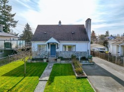 3155 Earl grey St Saanich, BC V9A 1X1