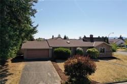 506 Willow St  Parksville, BC V9P 1A4