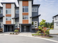 #102-3559 Vision Way  Langford, BC V9C 0C4