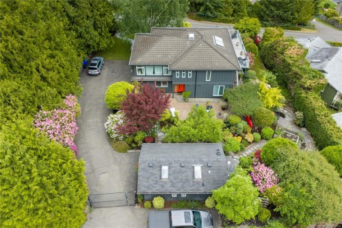 372 Crescent Rd West, Qualicum Beach, BC 