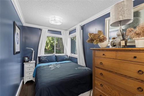 372 Crescent Rd West, Qualicum Beach, BC 