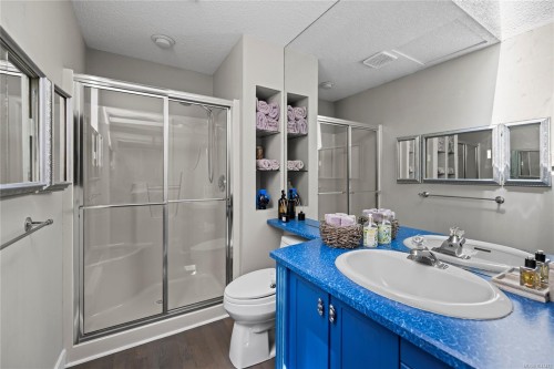 372 Crescent Rd West, Qualicum Beach, BC 