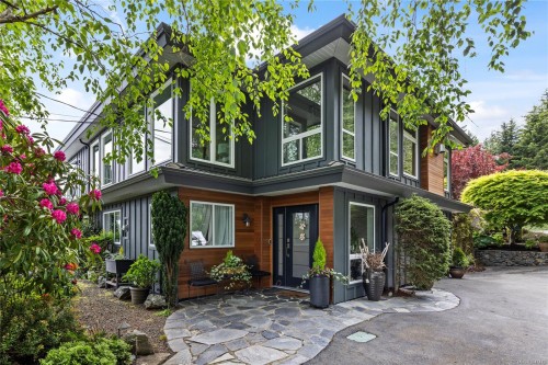 372 Crescent Rd West, Qualicum Beach, BC 