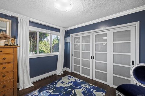 372 Crescent Rd West, Qualicum Beach, BC 