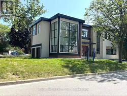 21 SHADBOLT COURT  Markham, ON L3R 1X3